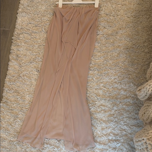 Gorgeous chiffon flowy maxi dress. Strapless.. Absolutely stunning on. - Picture 6 of 14